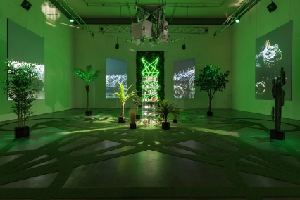 Zach Blas: The Doors im Haus für Medienkunst in Oldenburg, 2019. 2018 Preisträger des Stipendiums für Medienkunst der Stiftung Niedersachsen am Haus für Medienkunst
