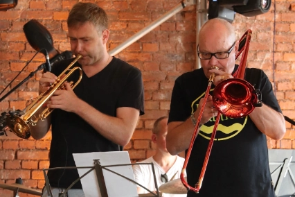 Festival JazzohneGleichen 2023 – Konzertimpression mit Benny Brown (Trompete) und Nils Landgren (Posaune)
