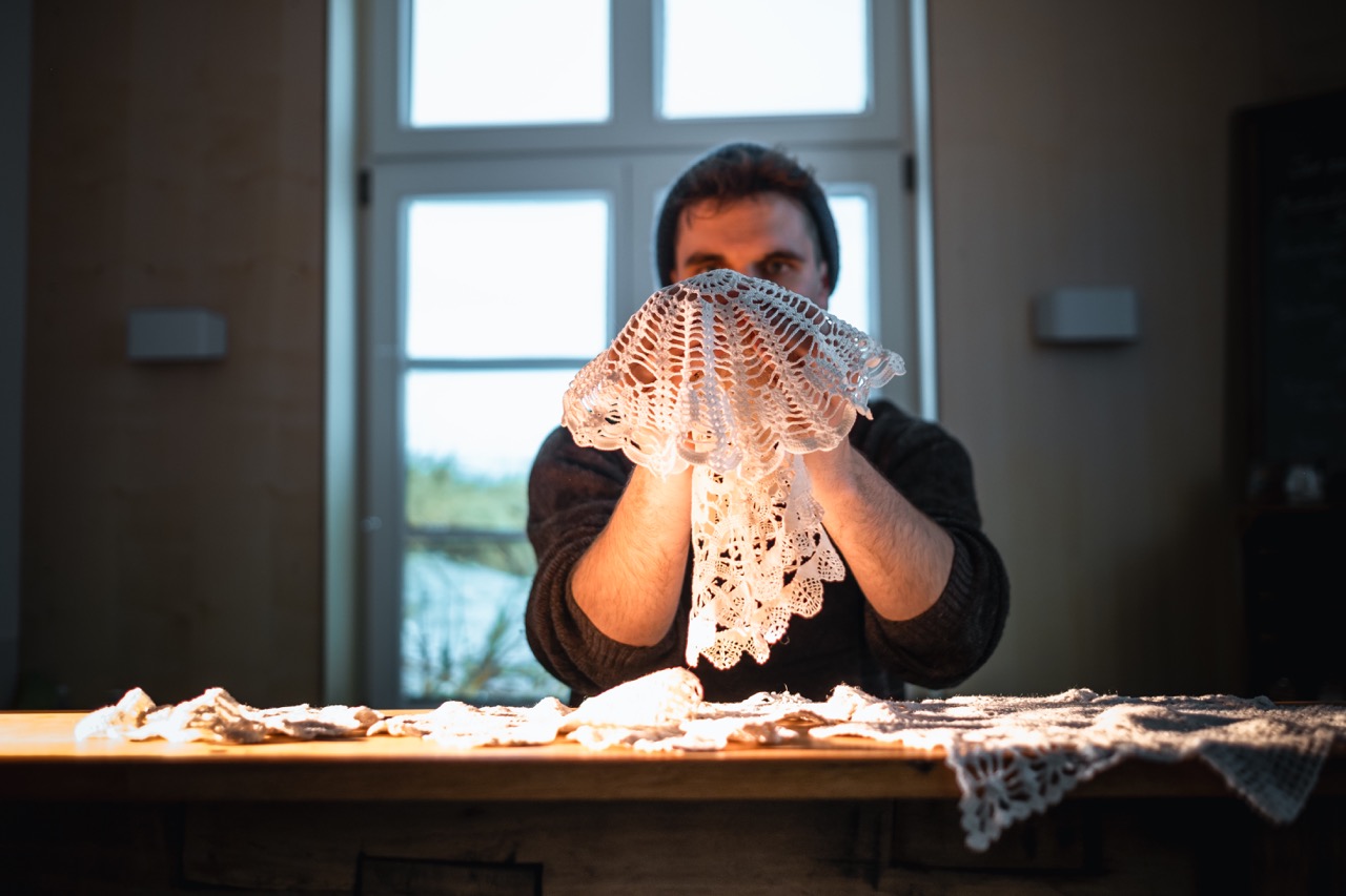 Impression zur Produktion „20.000 Meilen unter dem Meer” des Theater Lazarett in Aurich