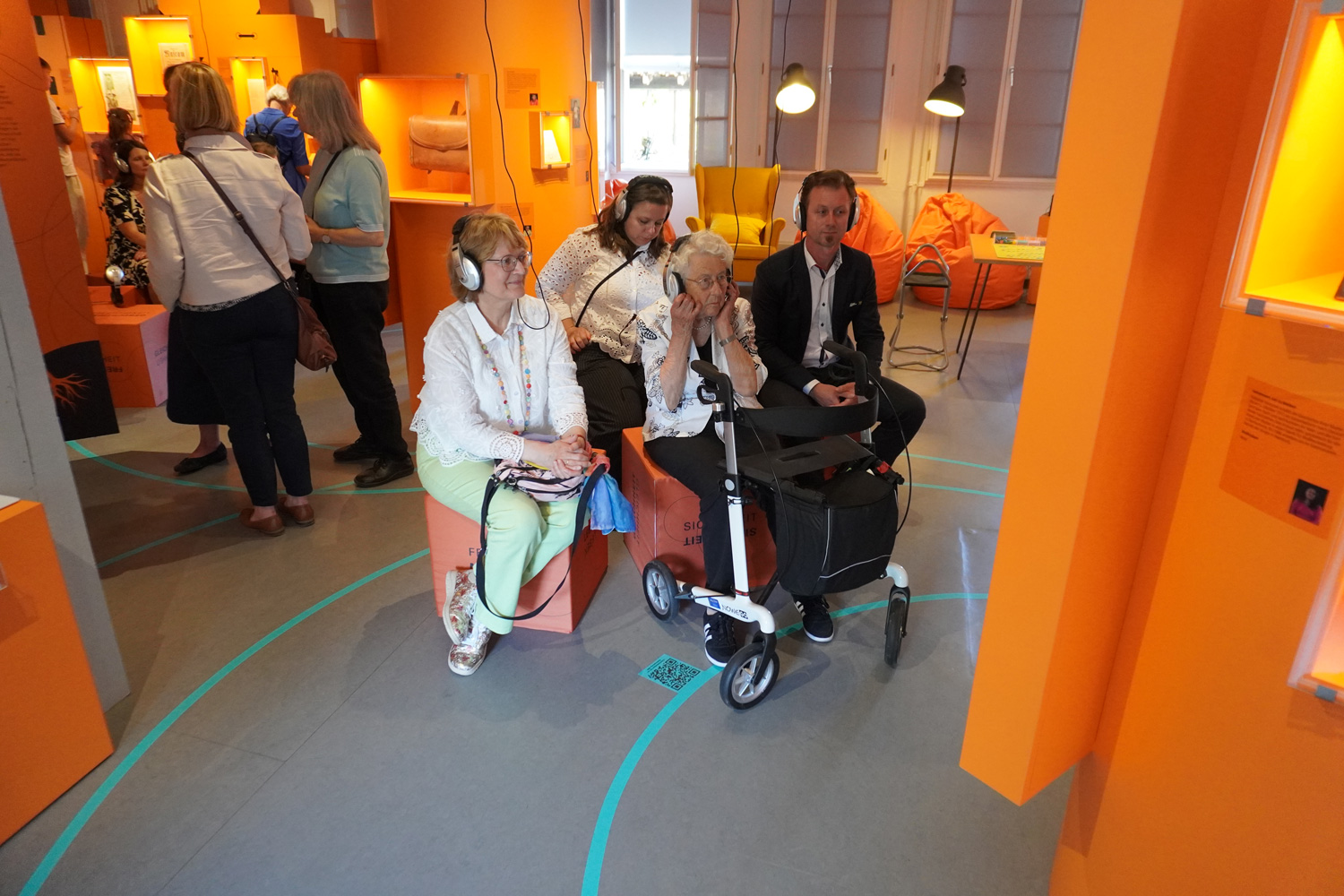 Impression der Sonderausstellung „Geschichten des Ankommens” im Museum Nienburg