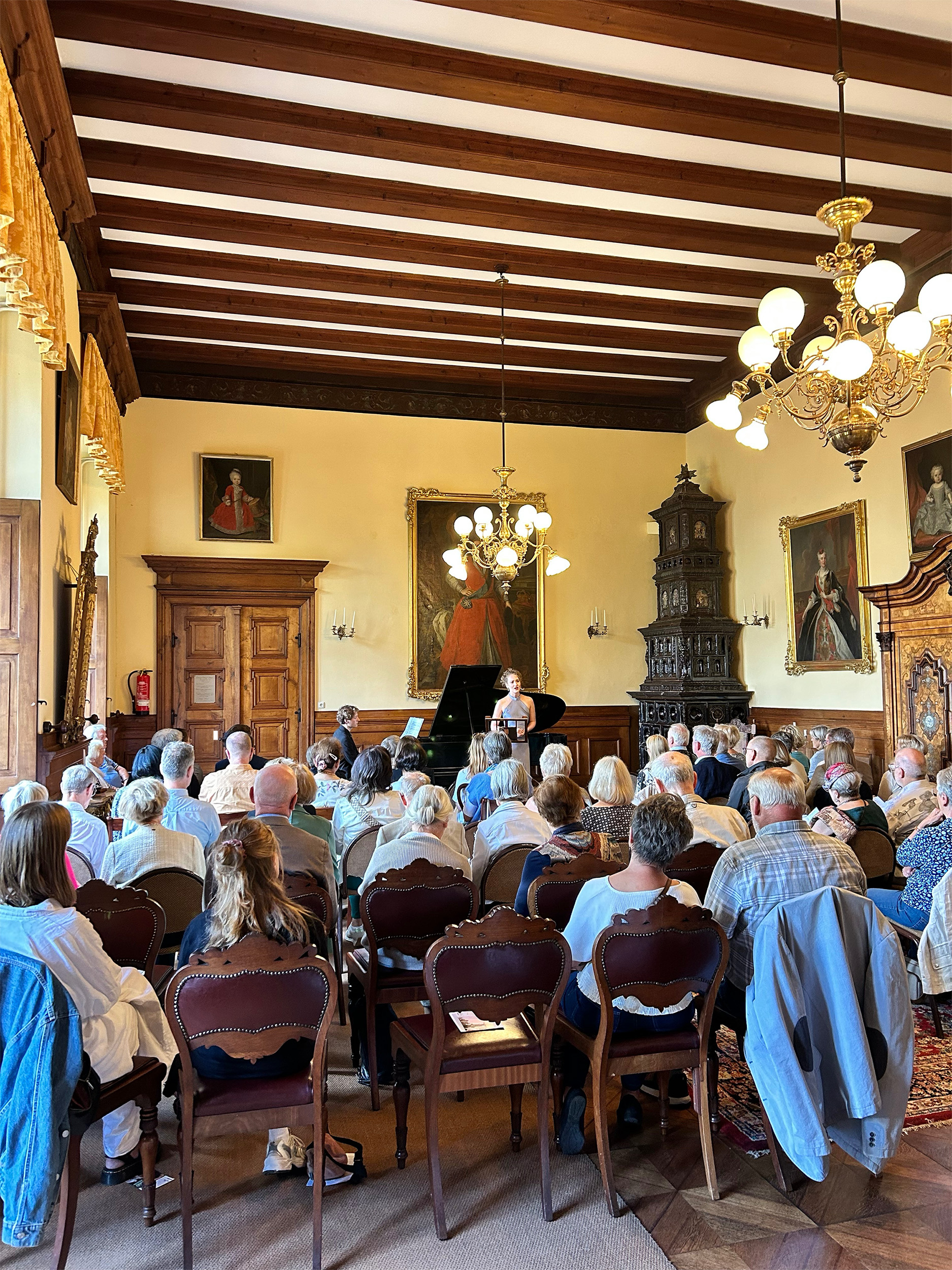 Impression der Konzertreihe Schlossklänge des Landschaftsverbandes Hameln-Pyrmont e. V. im Schloss Hämelschenburg