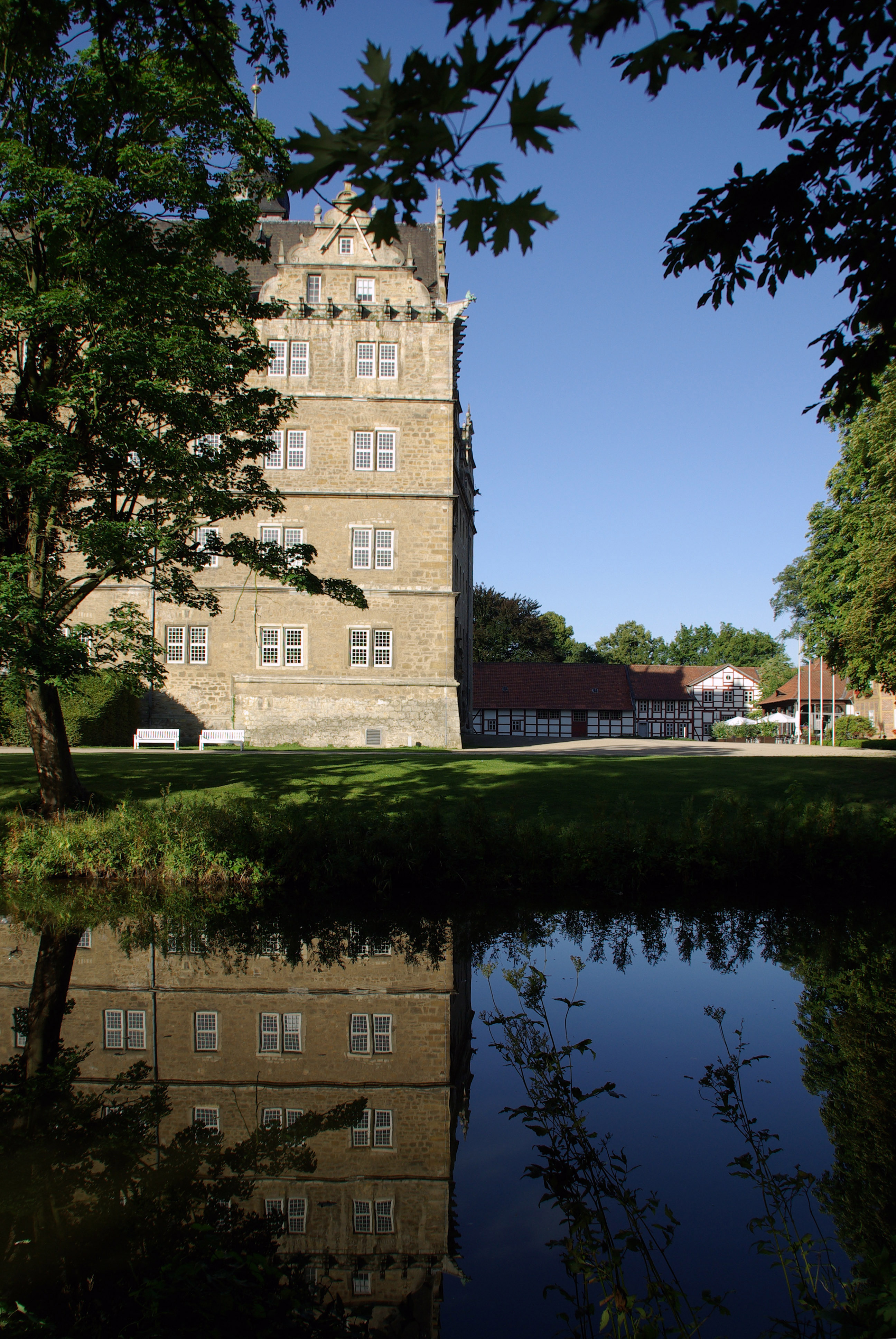 Schloss Wolfsburg mit dem Stadtmuseum in den Remisen